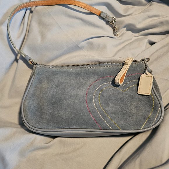 COACH Hearts Demi Bag, VINTAGE, Y2k, and NEW with tags! RARE! 🎉HOST PICK🎉 - Picture 5 of 16